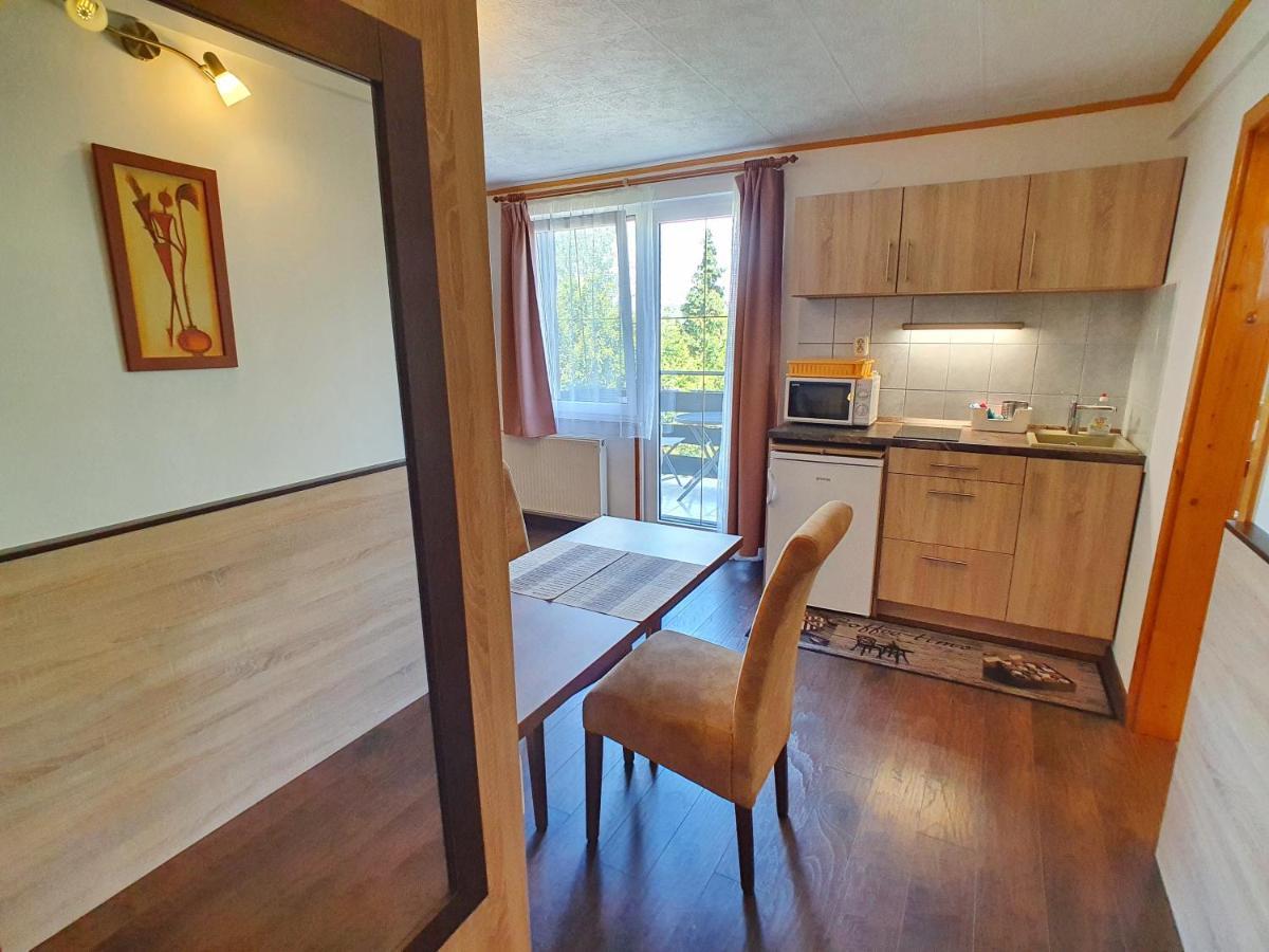Hévíz Villa Familia Esterno foto
