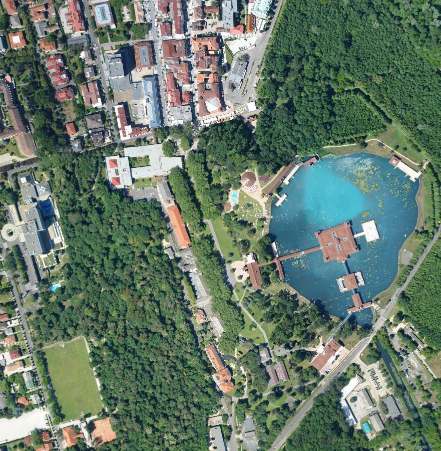 Hévíz Villa Familia Esterno foto