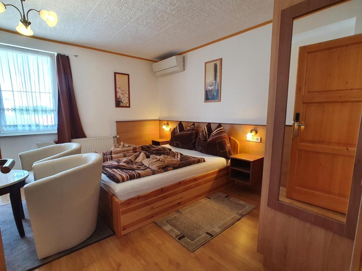 Hévíz Villa Familia Esterno foto